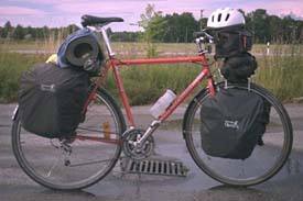 Eriks cykel med komplett packning 1997